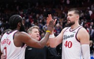 哈登：我告诉祖巴茨需要他打出20分15板的表现 篮下要强硬终结
