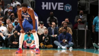 天博体育娱乐平台-43+15+7！听说有新队友要来？恩比德立刻兴奋了